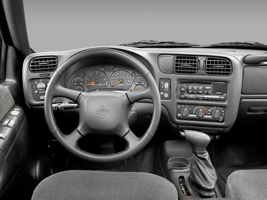  Chevrolet Blazer Xtreme 2001 года  (фото 3 из 7)